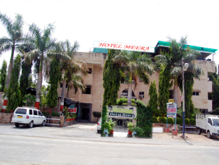 Hotel Meera Chittorgarh エクステリア 写真
